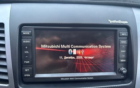 Mitsubishi Outlander III рестайлинг 3, 2011 год, 1 200 000 рублей, 21 фотография