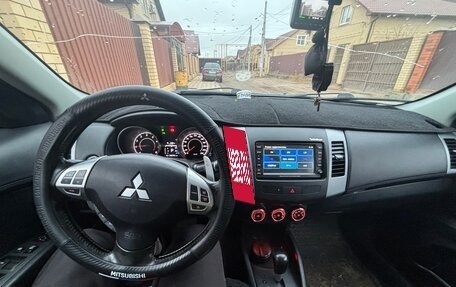 Mitsubishi Outlander III рестайлинг 3, 2011 год, 1 200 000 рублей, 33 фотография