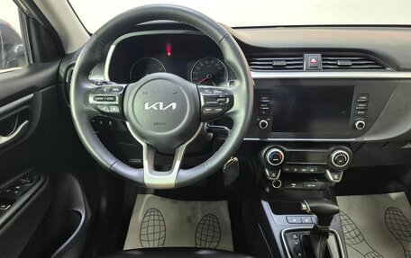 KIA Rio IV, 2021 год, 1 940 000 рублей, 10 фотография