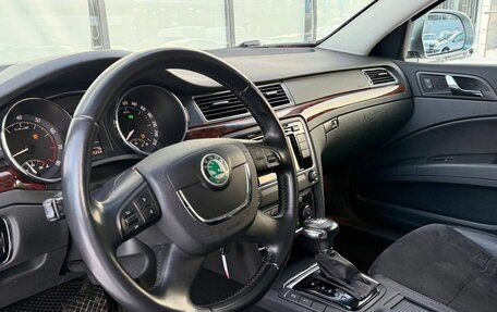 Skoda Superb III рестайлинг, 2012 год, 905 000 рублей, 10 фотография