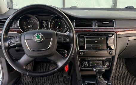 Skoda Superb III рестайлинг, 2012 год, 905 000 рублей, 11 фотография