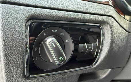 Skoda Superb III рестайлинг, 2012 год, 905 000 рублей, 15 фотография