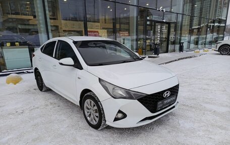 Hyundai Solaris II рестайлинг, 2020 год, 1 559 000 рублей, 3 фотография