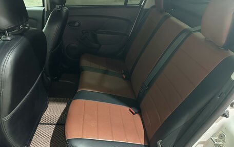 Renault Logan II, 2017 год, 488 000 рублей, 20 фотография