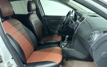 Renault Logan II, 2017 год, 488 000 рублей, 21 фотография