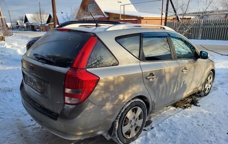 KIA cee'd I рестайлинг, 2010 год, 800 000 рублей, 3 фотография