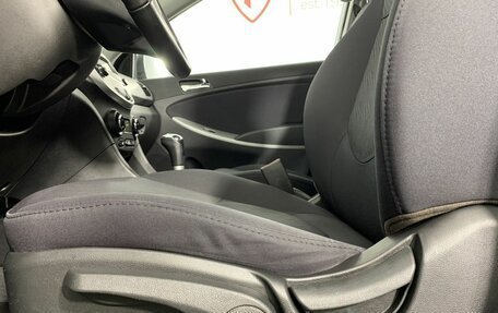 Hyundai Solaris II рестайлинг, 2012 год, 810 000 рублей, 10 фотография