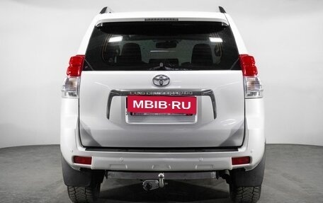 Toyota Land Cruiser Prado 150 рестайлинг 2, 2011 год, 3 370 000 рублей, 4 фотография