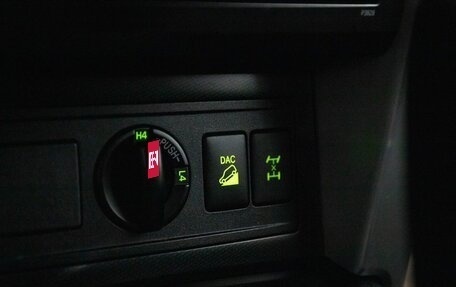 Toyota Land Cruiser Prado 150 рестайлинг 2, 2011 год, 3 370 000 рублей, 19 фотография