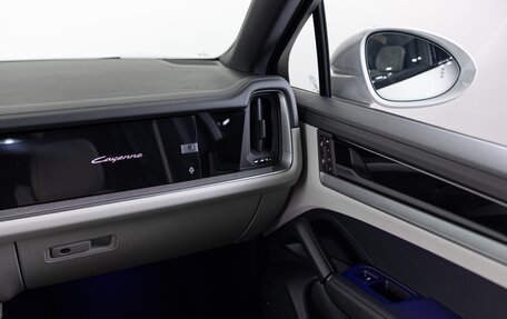 Porsche Cayenne III, 2025 год, 18 890 000 рублей, 19 фотография