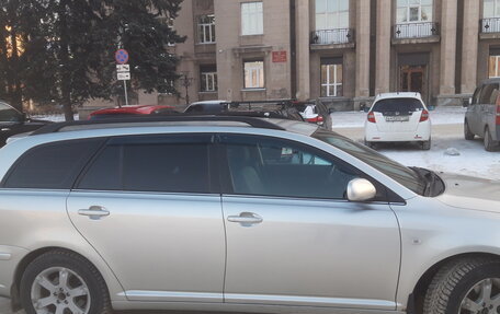 Toyota Avensis III рестайлинг, 2003 год, 699 999 рублей, 6 фотография