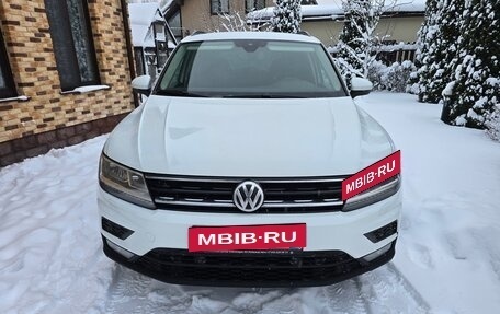 Volkswagen Tiguan II, 2020 год, 2 250 000 рублей, 3 фотография