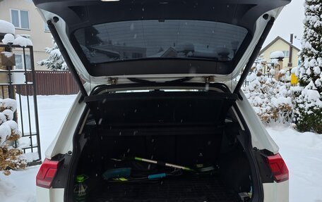 Volkswagen Tiguan II, 2020 год, 2 250 000 рублей, 19 фотография