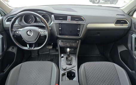 Volkswagen Tiguan II, 2020 год, 2 250 000 рублей, 16 фотография