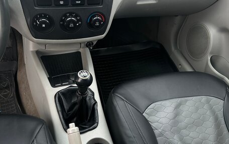 KIA Cerato I, 2004 год, 240 000 рублей, 9 фотография