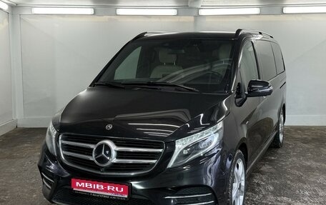 Mercedes-Benz V-Класс, 2017 год, 5 500 000 рублей, 1 фотография