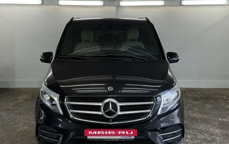 Mercedes-Benz V-Класс, 2017 год, 5 500 000 рублей, 2 фотография