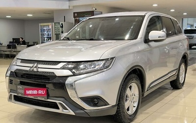 Mitsubishi Outlander III рестайлинг 3, 2018 год, 1 850 000 рублей, 1 фотография