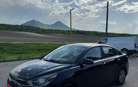 KIA Rio IV, 2018 год, 1 050 000 рублей, 1 фотография