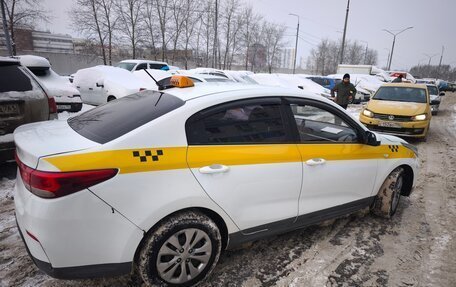 KIA Rio IV, 2020 год, 1 300 000 рублей, 2 фотография