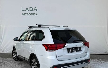 Mitsubishi Outlander III рестайлинг 3, 2019 год, 2 198 000 рублей, 4 фотография