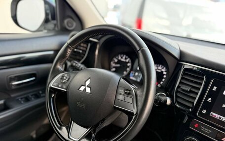 Mitsubishi Outlander III рестайлинг 3, 2019 год, 2 198 000 рублей, 9 фотография