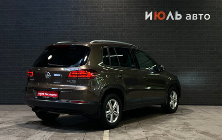 Volkswagen Tiguan I, 2016 год, 1 920 000 рублей, 5 фотография