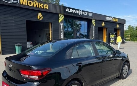 KIA Rio IV, 2018 год, 1 050 000 рублей, 5 фотография