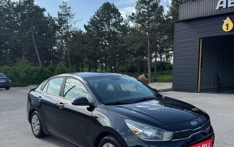 KIA Rio IV, 2018 год, 1 050 000 рублей, 3 фотография