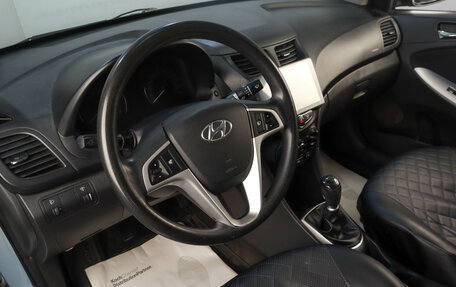 Hyundai Solaris II рестайлинг, 2011 год, 669 000 рублей, 8 фотография