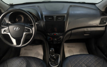 Hyundai Solaris II рестайлинг, 2011 год, 669 000 рублей, 11 фотография