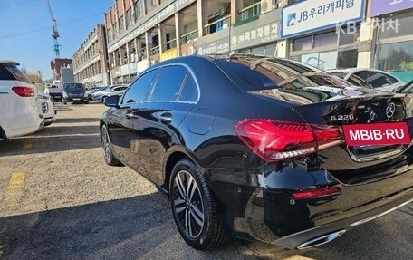 Mercedes-Benz A-Класс, 2022 год, 1 642 000 рублей, 5 фотография