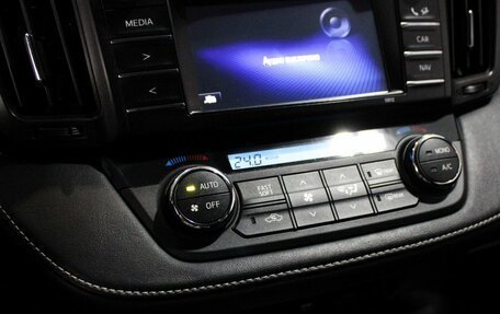 Toyota RAV4, 2015 год, 2 099 000 рублей, 18 фотография