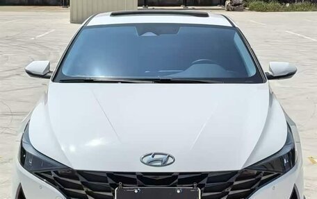 Hyundai Elantra, 2025 год, 1 720 000 рублей, 2 фотография