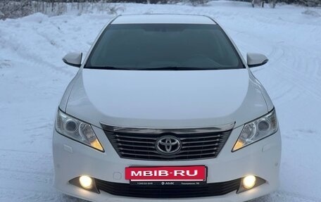 Toyota Camry, 2014 год, 1 590 000 рублей, 3 фотография