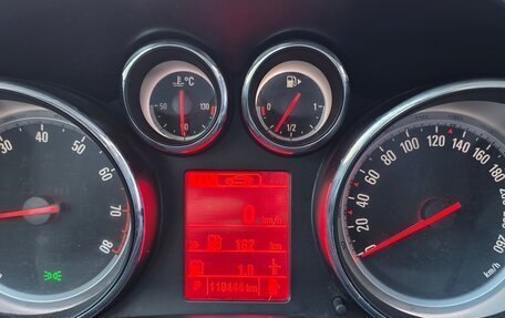 Opel Astra J, 2013 год, 850 000 рублей, 4 фотография