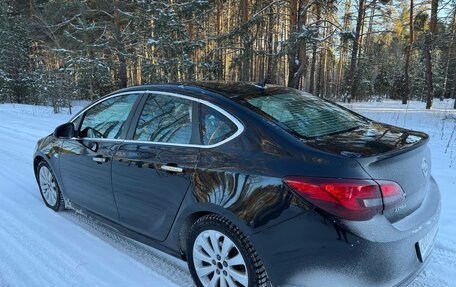 Opel Astra J, 2013 год, 850 000 рублей, 6 фотография