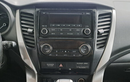 Mitsubishi Pajero Sport III рестайлинг, 2017 год, 2 805 000 рублей, 18 фотография