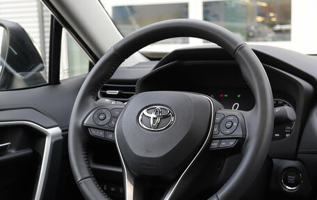 Toyota RAV4, 2025 год, 4 690 000 рублей, 15 фотография