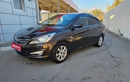 Hyundai Solaris II рестайлинг, 2015 год, 1 096 000 рублей, 1 фотография