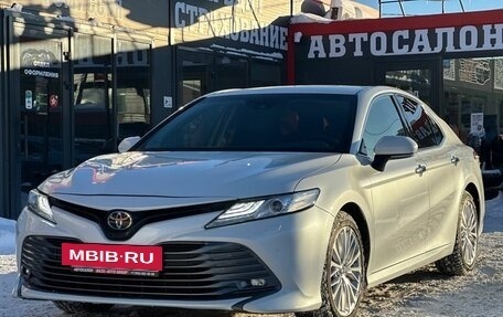 Toyota Camry, 2020 год, 2 650 000 рублей, 5 фотография