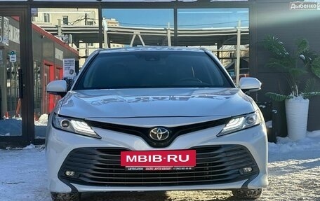 Toyota Camry, 2020 год, 2 650 000 рублей, 4 фотография