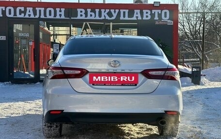Toyota Camry, 2020 год, 2 650 000 рублей, 9 фотография