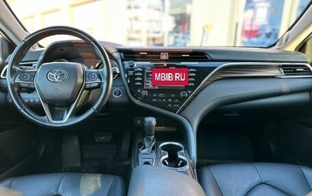 Toyota Camry, 2020 год, 2 650 000 рублей, 18 фотография