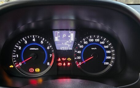 Hyundai Solaris II рестайлинг, 2015 год, 1 096 000 рублей, 6 фотография