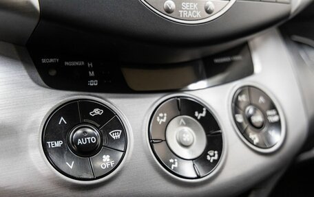 Toyota RAV4, 2006 год, 1 098 000 рублей, 29 фотография