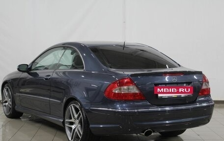 Mercedes-Benz CLK-Класс, 2003 год, 1 100 000 рублей, 12 фотография