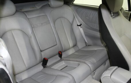 Mercedes-Benz CLK-Класс, 2003 год, 1 100 000 рублей, 19 фотография