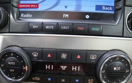 Mercedes-Benz CLK-Класс, 2003 год, 1 100 000 рублей, 24 фотография