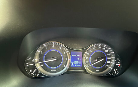 Infiniti QX80 I рестайлинг, 2014 год, 2 700 000 рублей, 15 фотография